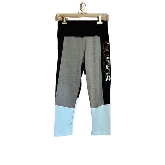 3 for $30! Adidas colour block capri pants. Size medium - Picture 1 of 9